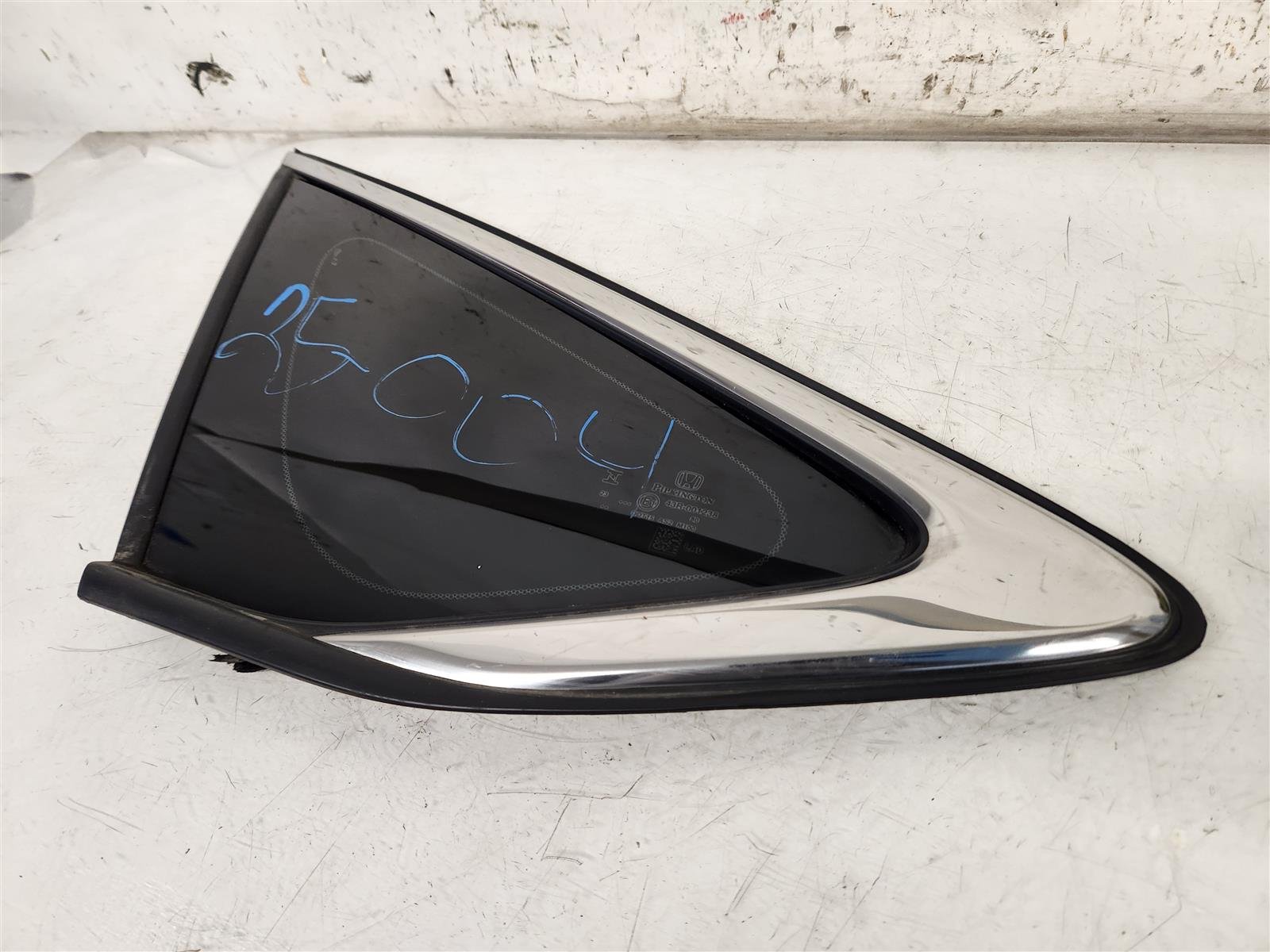 2024 Honda Accord Driver Quarter Glass Replacement 2024 Honda Accord Driver Quarter Glass Replacement thumbnail