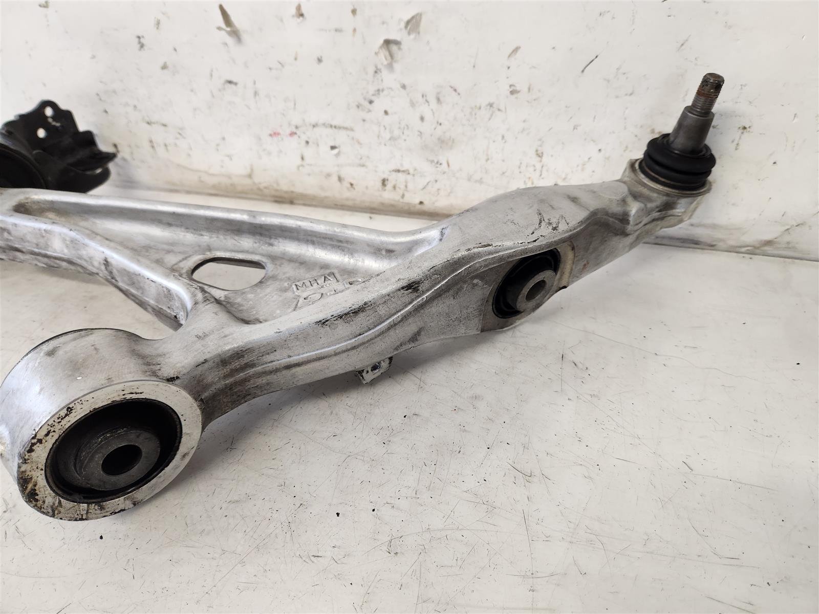 2024 Acura MDX Fr r Lower Arm 3.0l 51350 TYB A03 Replacement 2024 Acura MDX Fr r Lower Arm 3.0l 51350 TYB A03 Replacement thumbnail