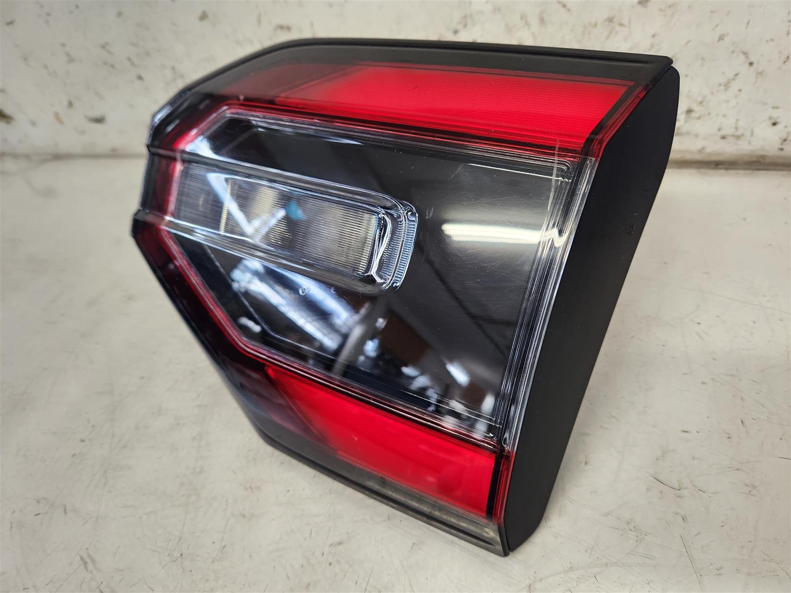 2025 Honda Pilot Passenger Lid Mount Tail Lamp Replacement 2025 Honda Pilot Passenger Lid Mount Tail Lamp Replacement thumbnail