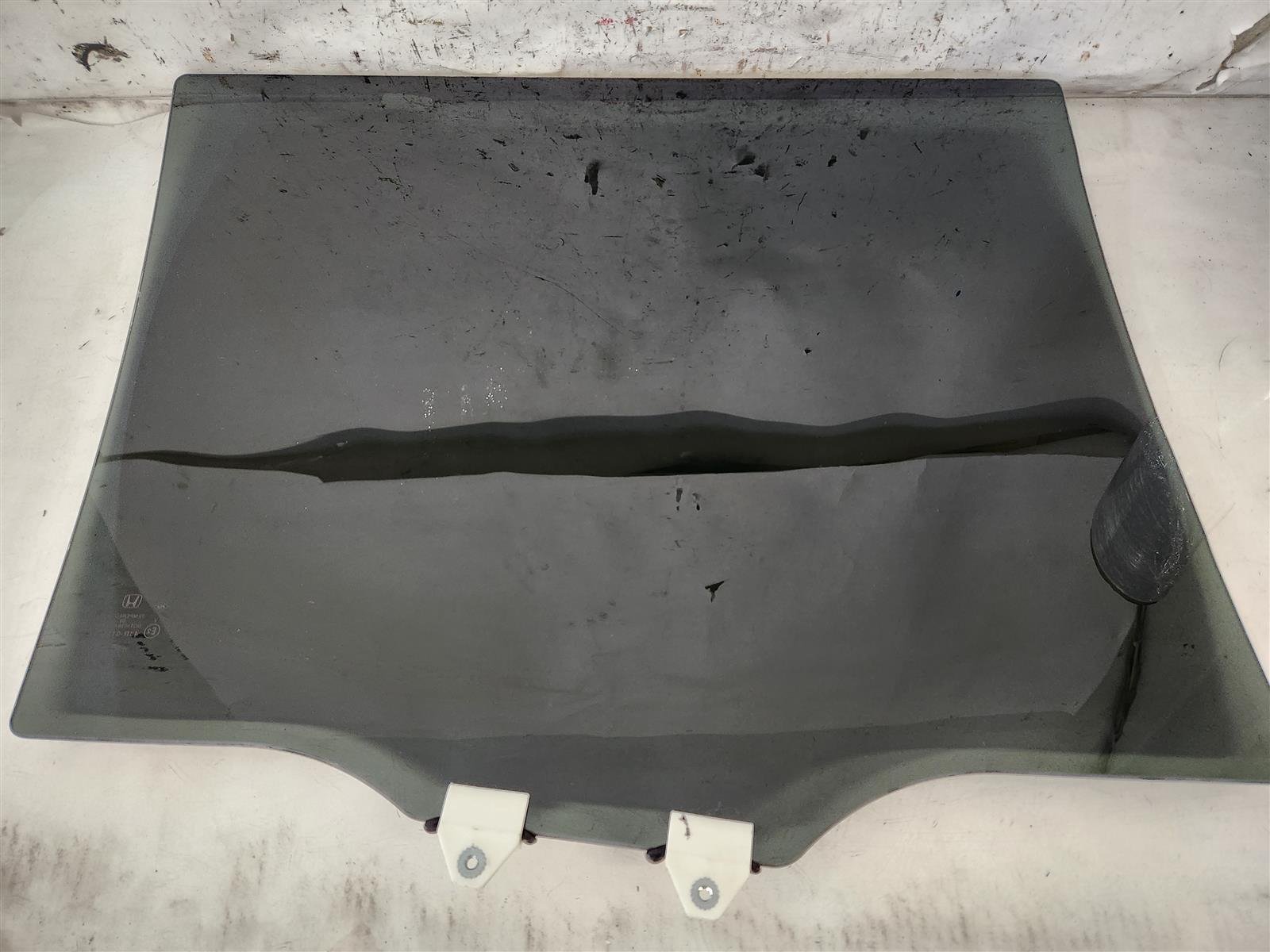 2025 Honda Pilot Rear Driver Door Glass Replacement 2025 Honda Pilot Rear Driver Door Glass Replacement thumbnail