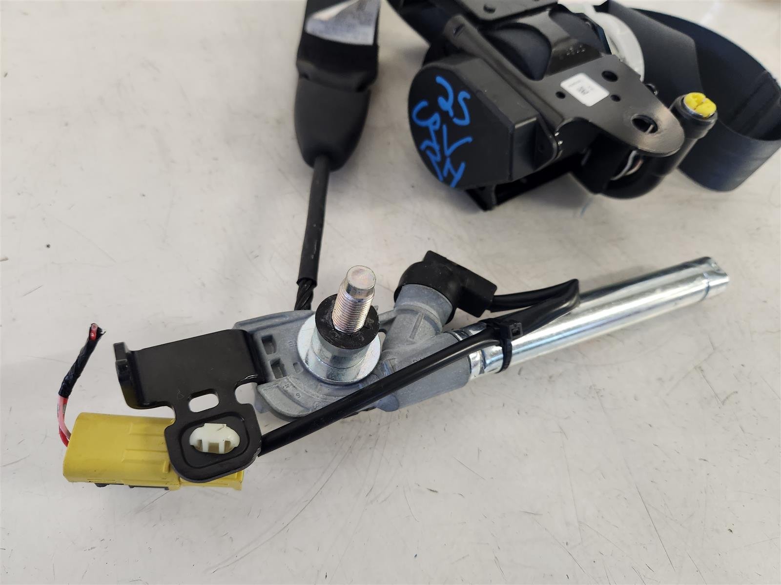 2025 Honda CR V Passenger Belt Black Hybrid Replacement 2025 Honda CR V Passenger Belt Black Hybrid Replacement thumbnail