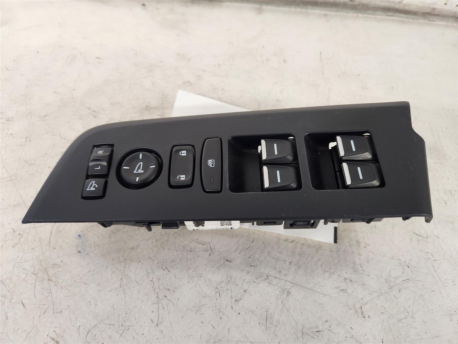 2025 Honda Pilot Master Window Switch Black Edition Replacement 2025 Honda Pilot Master Window Switch Black Edition Replacement thumbnail