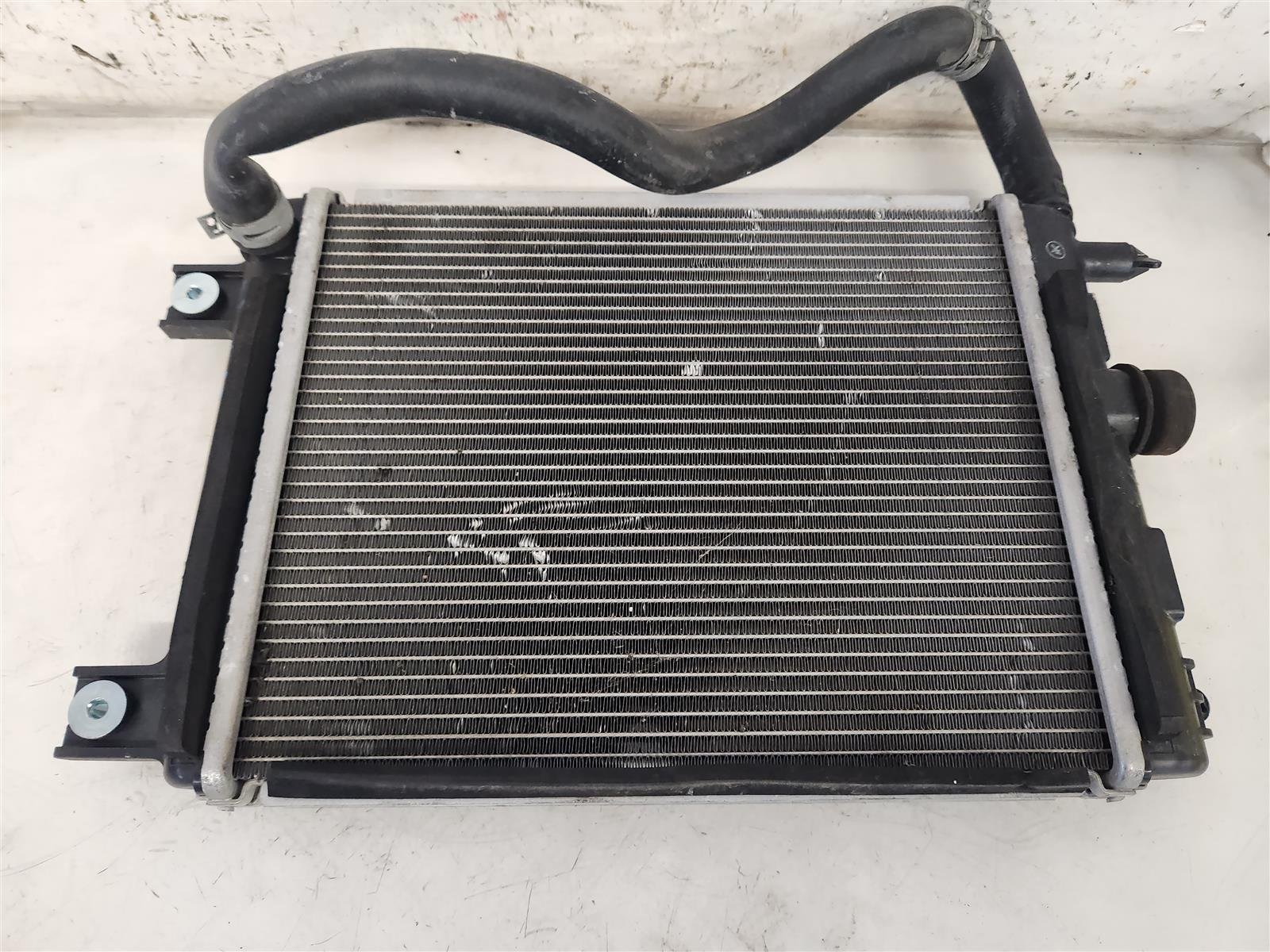 2024 Acura MDX Passenger Radiator Type S Replacement 2024 Acura MDX Passenger Radiator Type S Replacement thumbnail