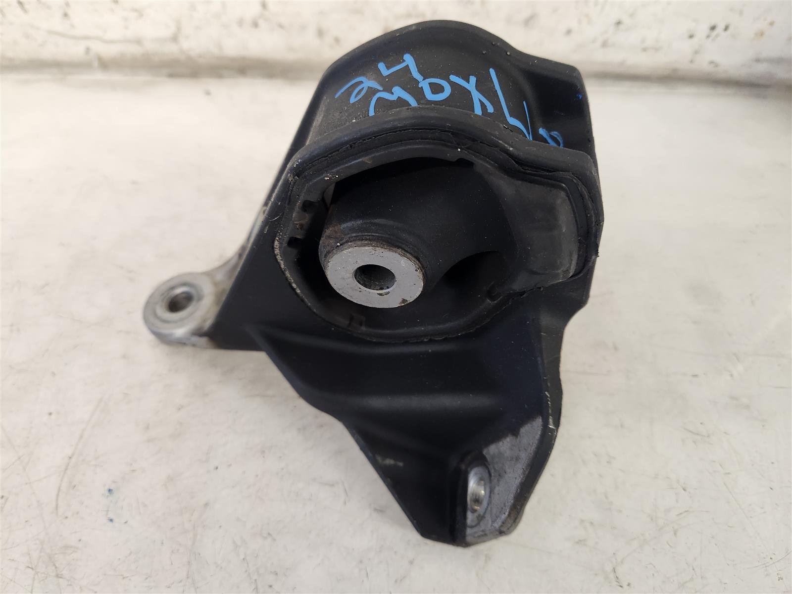 2024 Acura MDX Top Left Mount Type S Replacement 2024 Acura MDX Top Left Mount Type S Replacement thumbnail